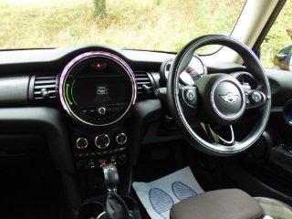 /photos/9719/354538d7-801a-4d3e-87c9-843b134ef25b_i320x240.jpg