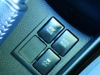 /photos/9719/b04c7ee6-f935-2335-acd3-1e370fc42d3a_i320x240.jpg