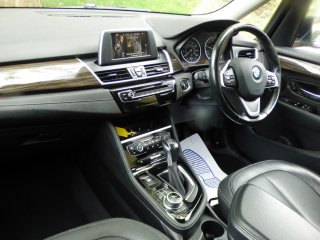 /photos/9719/dbeab505-593f-13d2-f762-f1c00b26d31a_i320x240.jpg