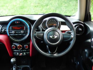 /photos/9719/f87092c7-8c93-4810-bfb3-31b3df466e8e_i320x240.jpg